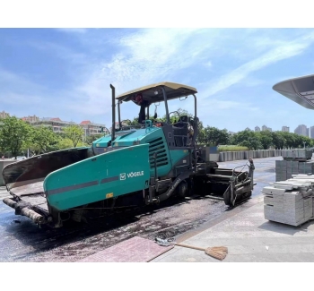 直板攤鋪機租賃，雙拼攤鋪機租賃