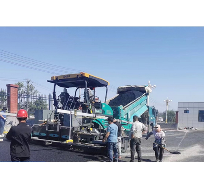 濟(jì)南攤鋪機(jī)租賃，濟(jì)南福格勒攤鋪機(jī)出租